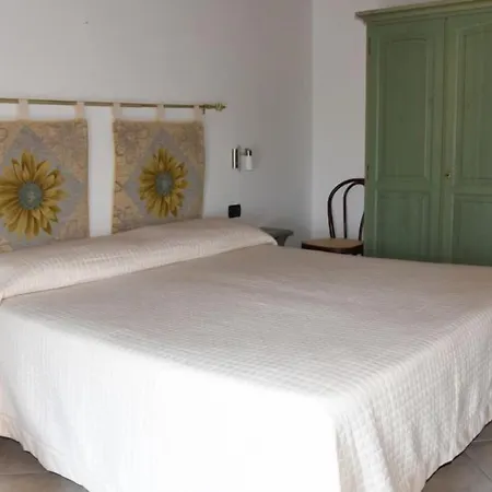B&B Il Vicoletto Del Casale-3